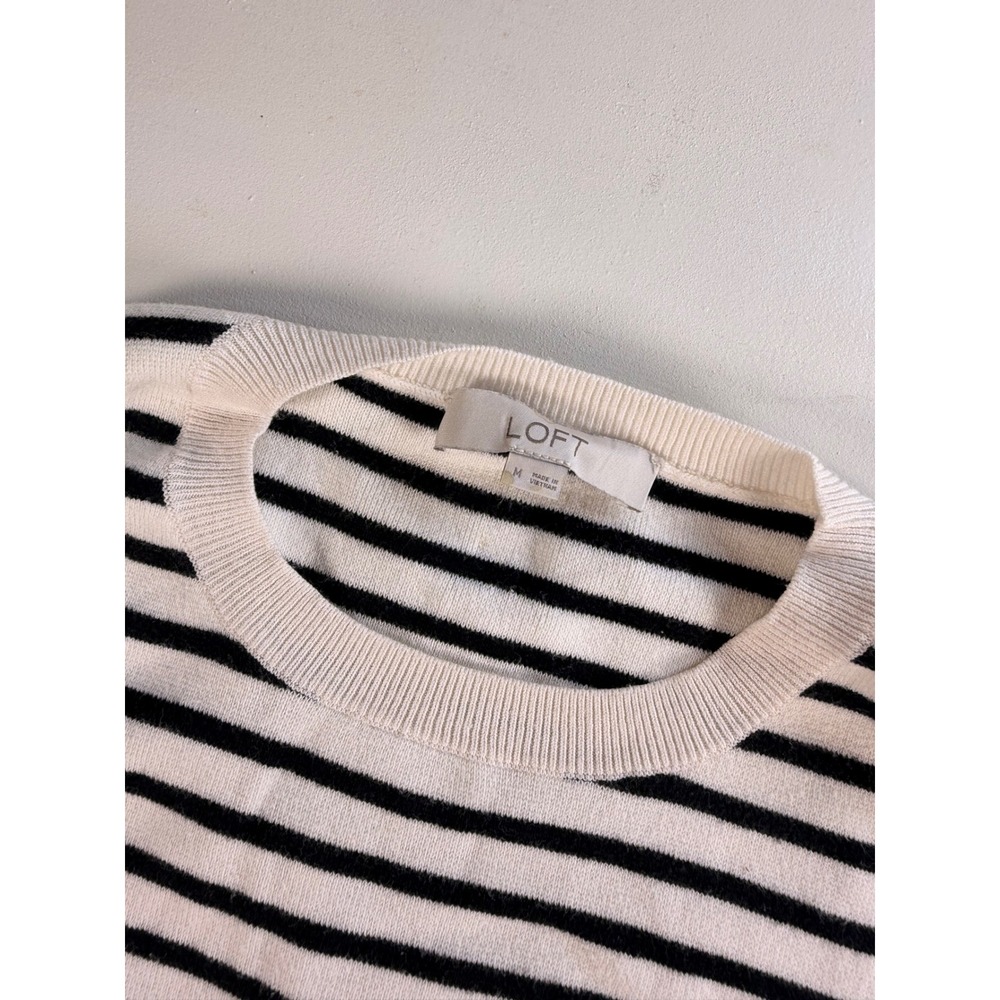 Loft Sweater Vest Women M White Black Excellent Striped Knit Sleeveless Shell - Picture 2 of 2
